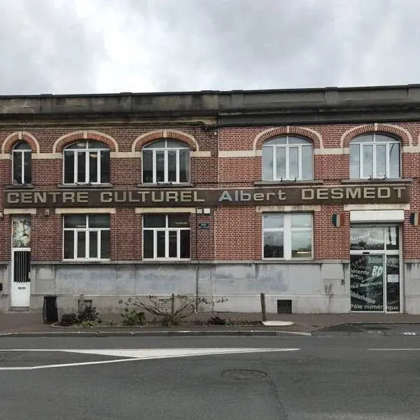 Le bâtiment du centre culturel d’Halluin, l’un des lieux qui ont accueilli les élèves après l’incendie.